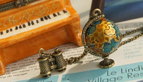 Quality Globe Necklace